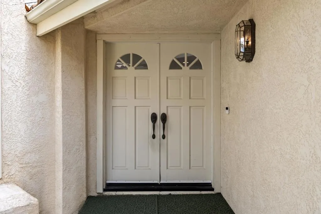 https://cdn.realtyfeed.com/cdn/127/307064384/51422afbd4e3b8573bea6110f87d99c8.webp