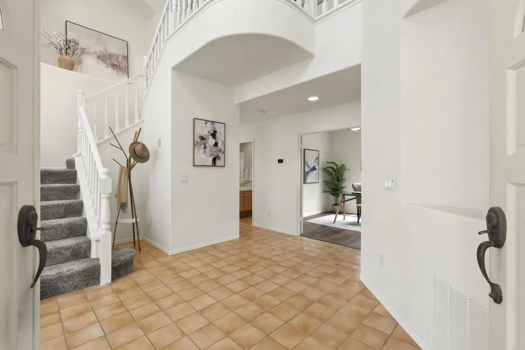 https://cdn.realtyfeed.com/cdn/127/307064384/77a96e1f4e1baae824a685e619b582d4.webp
