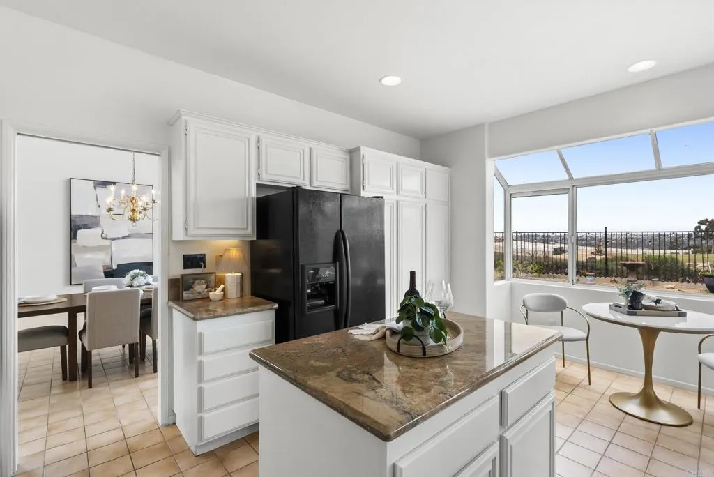 https://cdn.realtyfeed.com/cdn/127/307064384/877f478a57a8fff5e5686b6f83b695f9.webp