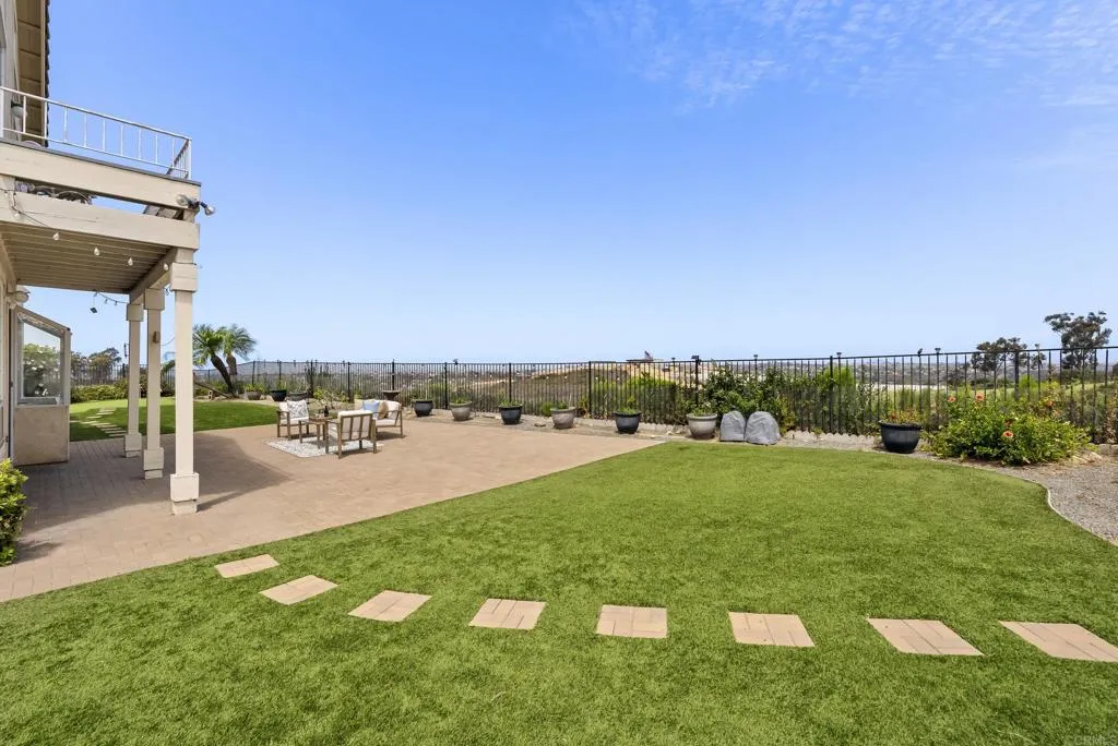 https://cdn.realtyfeed.com/cdn/127/307064384/9f62cc1d30d54eecaf3da07827100a27.webp