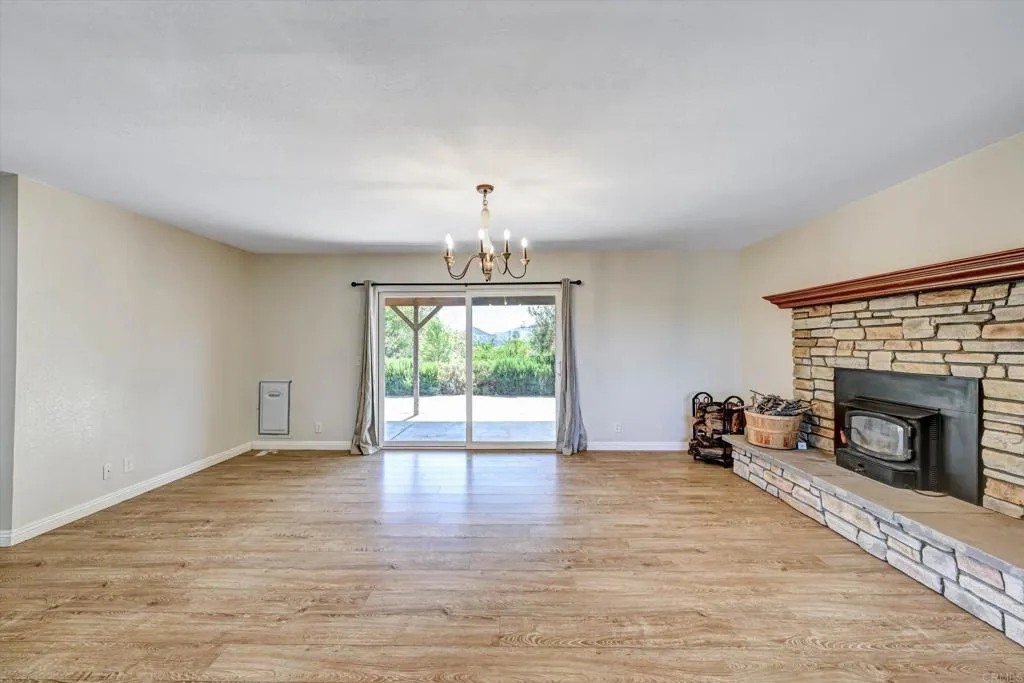 https://cdn.realtyfeed.com/cdn/127/307064420/316304796129efd6eb5190a3067ed212.webp