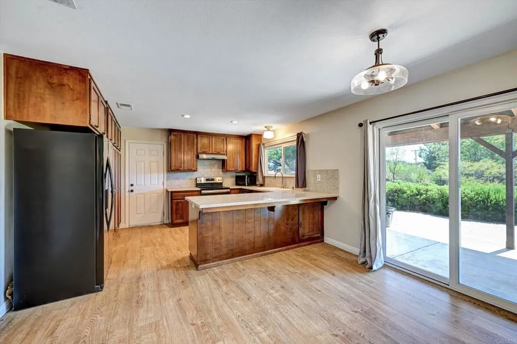 https://cdn.realtyfeed.com/cdn/127/307064420/7f9b82941400ac8242da6bee94e4a03c.webp