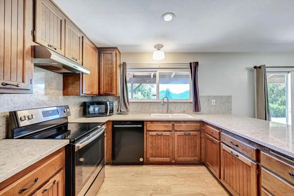 https://cdn.realtyfeed.com/cdn/127/307064420/a55a2e3e8639b4cac38e709055eecb2a.webp