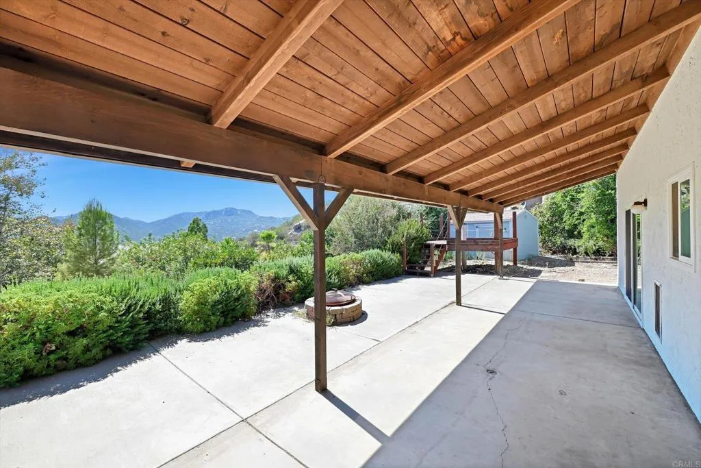 https://cdn.realtyfeed.com/cdn/127/307064420/ebc1c4ae84581394a34d5176d3aa20fb.webp