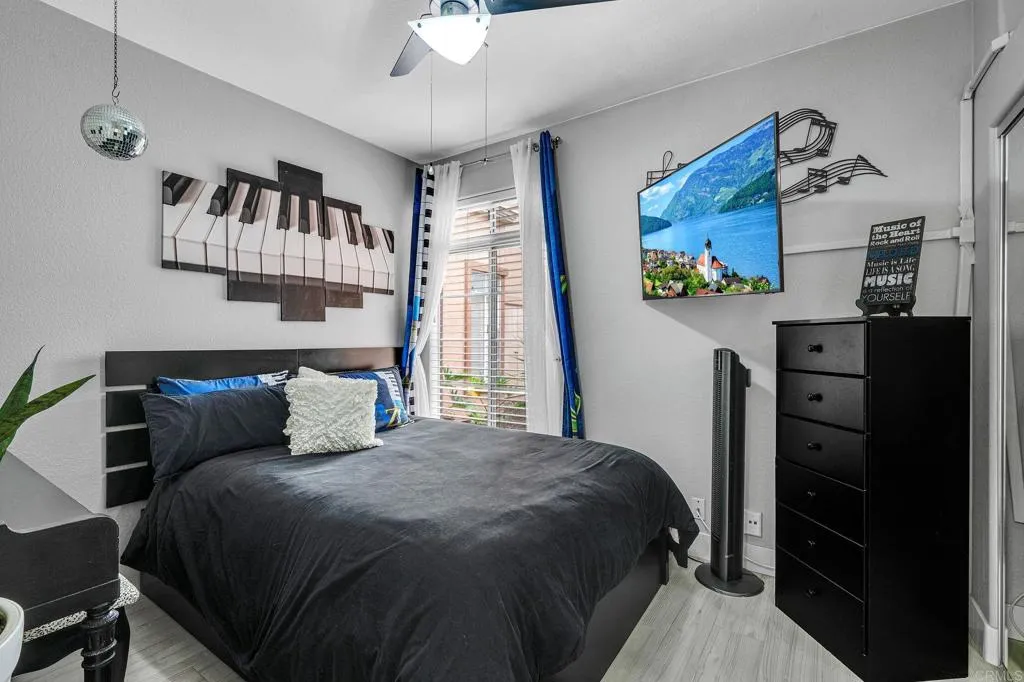 https://cdn.realtyfeed.com/cdn/127/307064465/1b6ef8a869f1b5b45664bb8792f968fc.webp