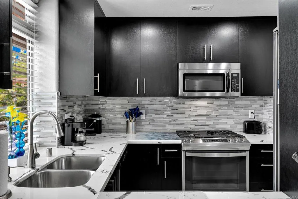 https://cdn.realtyfeed.com/cdn/127/307064465/2c94d7838ed3a17d6f39cb18b7e958ed.webp