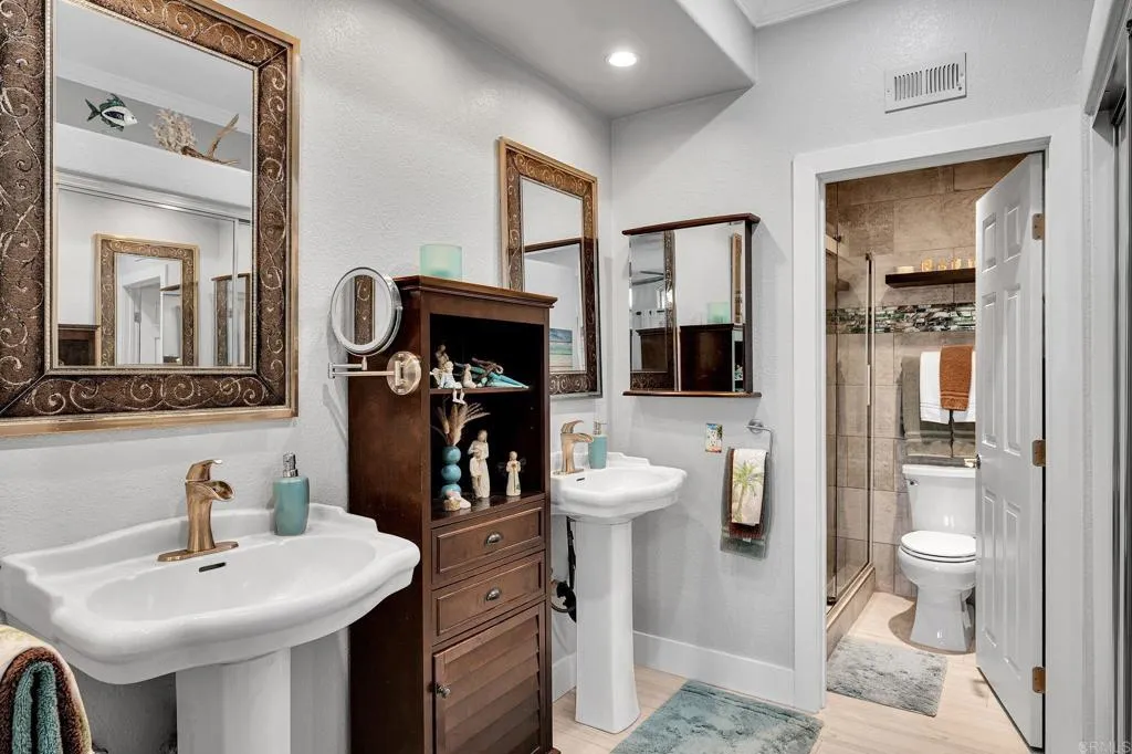 https://cdn.realtyfeed.com/cdn/127/307064465/5a1c42a791cb55a32fcb11b8ed6bd4aa.webp