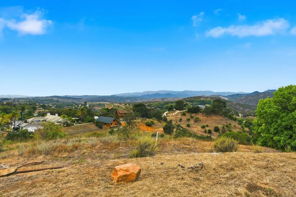 803 803 Quail Hill, Fallbrook, CA 92028 - Photo 4 of 36, Fallbrook, CA