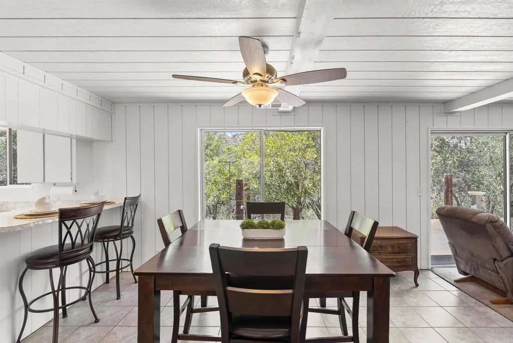https://cdn.realtyfeed.com/cdn/127/307064636/1caf8e98424519c2733599b564007aa0.webp