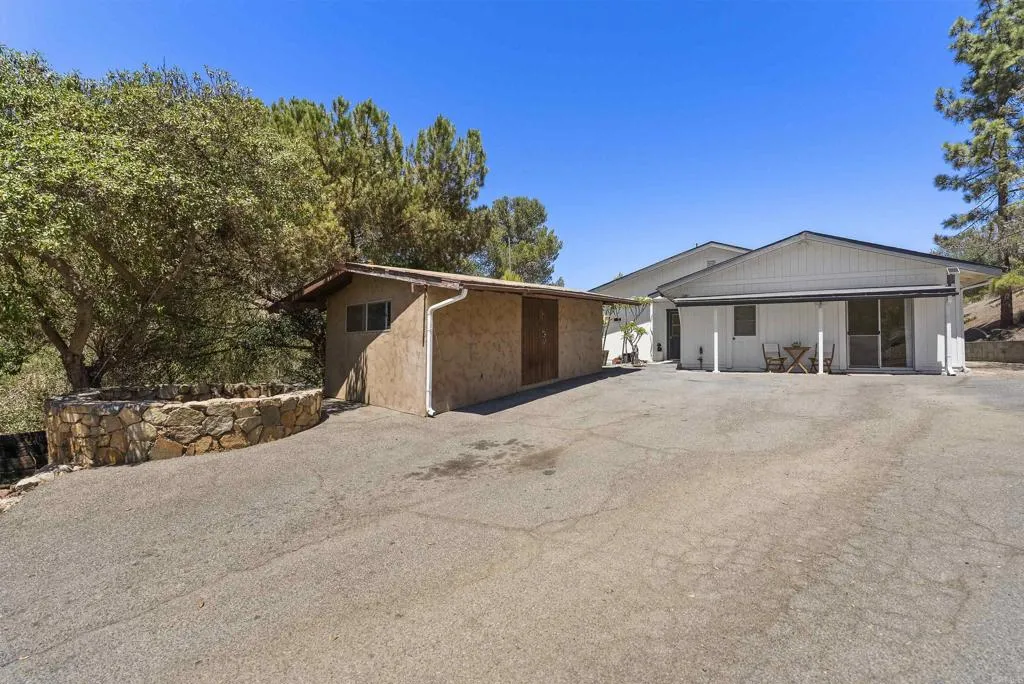 https://cdn.realtyfeed.com/cdn/127/307064636/2575faabedf632853a8989b2ceca3a7e.webp