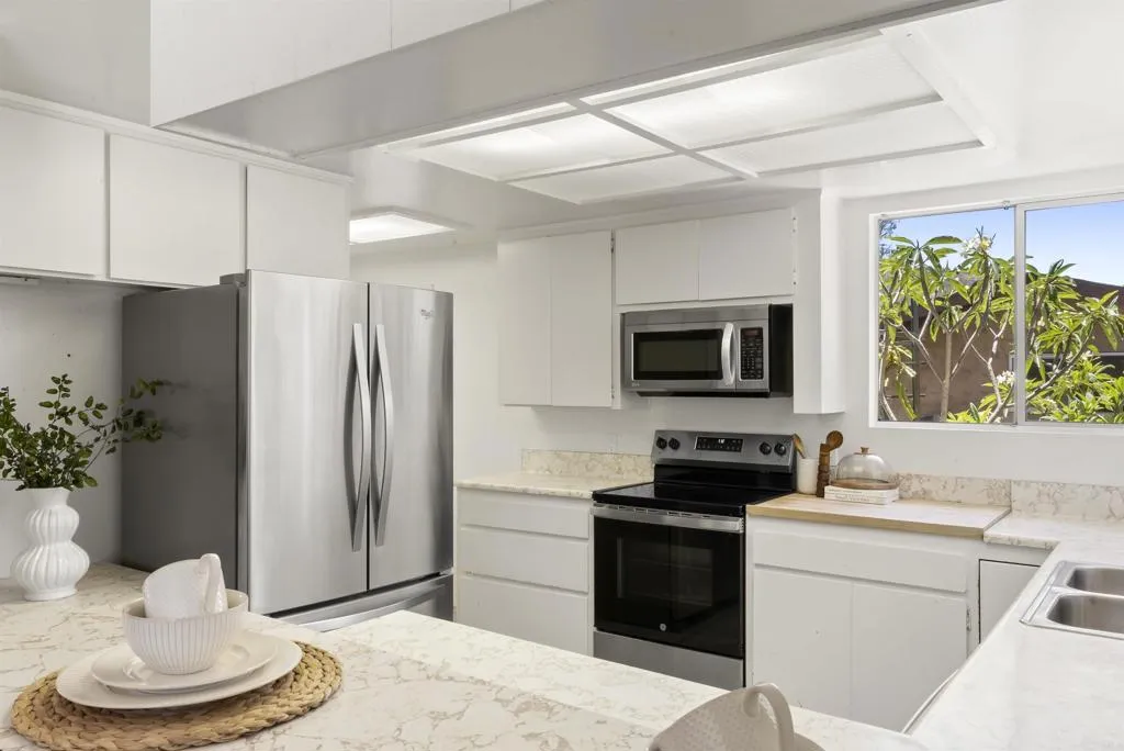 https://cdn.realtyfeed.com/cdn/127/307064636/4d8bb2ccb9994fd746adf5545125ec42.webp