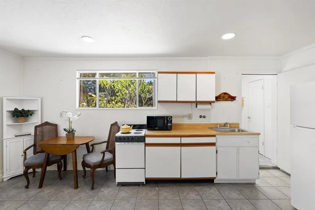 https://cdn.realtyfeed.com/cdn/127/307064636/53227123e618fb83264f230d97e7f340.webp
