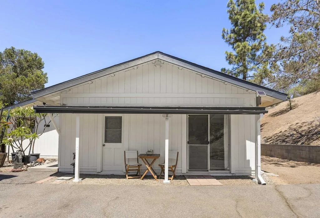8964 Mount Isreal Road, Escondido, CA 92029 - Main photo, Escondido, CA
