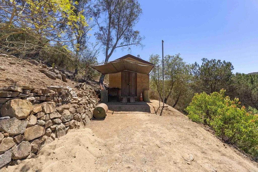 https://cdn.realtyfeed.com/cdn/127/307064636/bf1c5597229cdaee26380471f864b948.webp