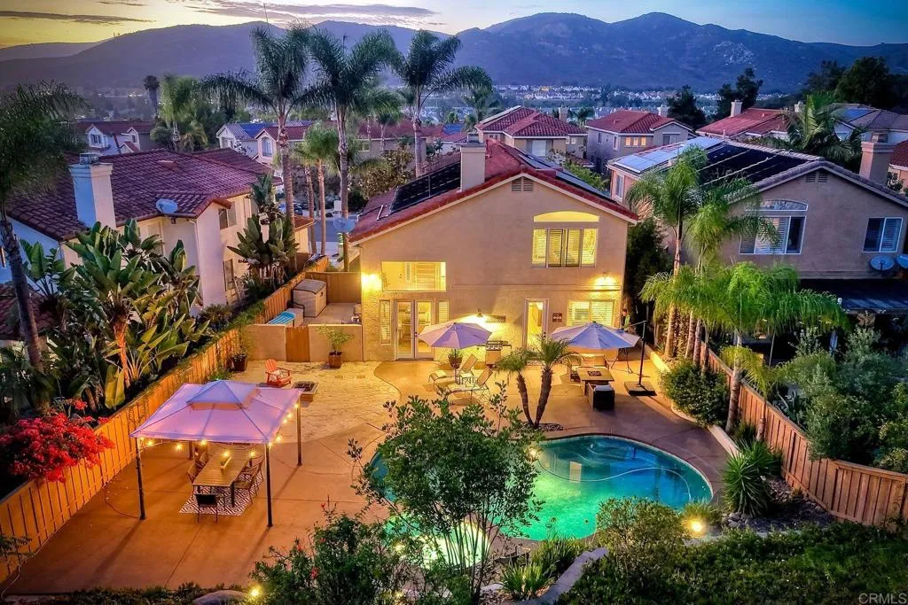 11647 Tree Hollow Lane, San Diego CA 92128