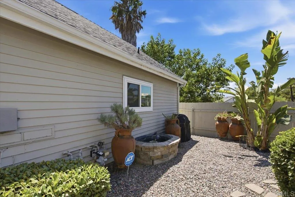 https://cdn.realtyfeed.com/cdn/127/307064664/1a29c3981de543861a0a5215aefe3d20.webp