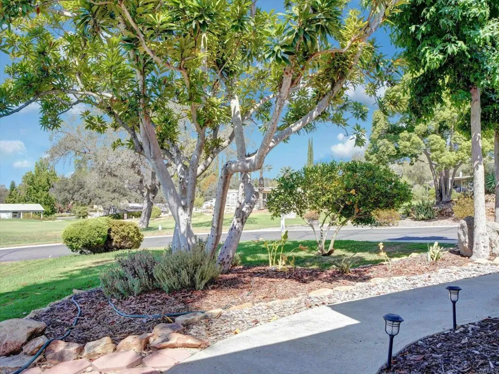 https://cdn.realtyfeed.com/cdn/127/307064685/6d801a33c541573131cbaf56ee1af123.webp