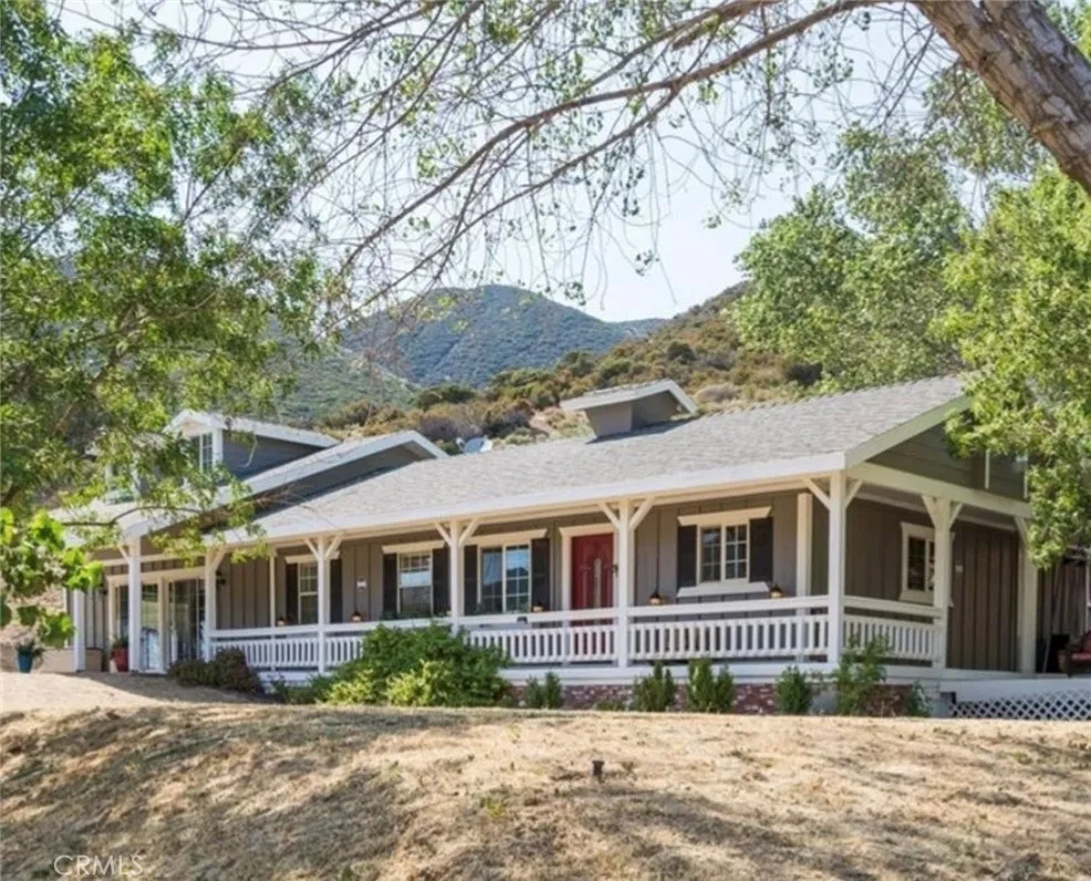 County - Los Angeles, CA 91390
