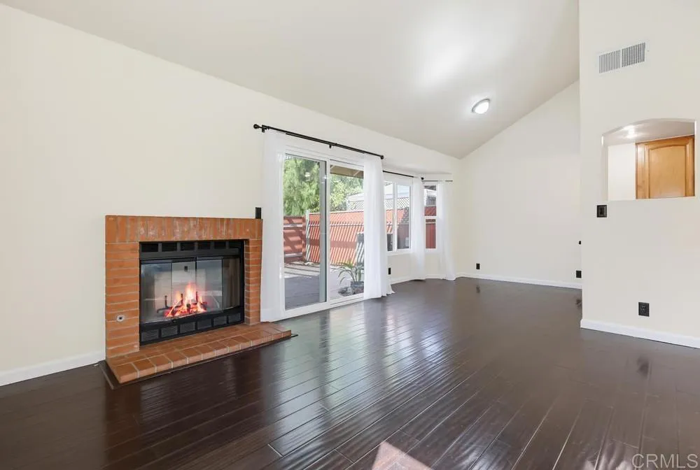https://cdn.realtyfeed.com/cdn/127/307064709/6be432db5baaa765d12bd09e7cac5d94.webp