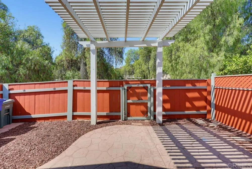 https://cdn.realtyfeed.com/cdn/127/307064709/b888da9a2789319f426d79c7d177fb22.webp