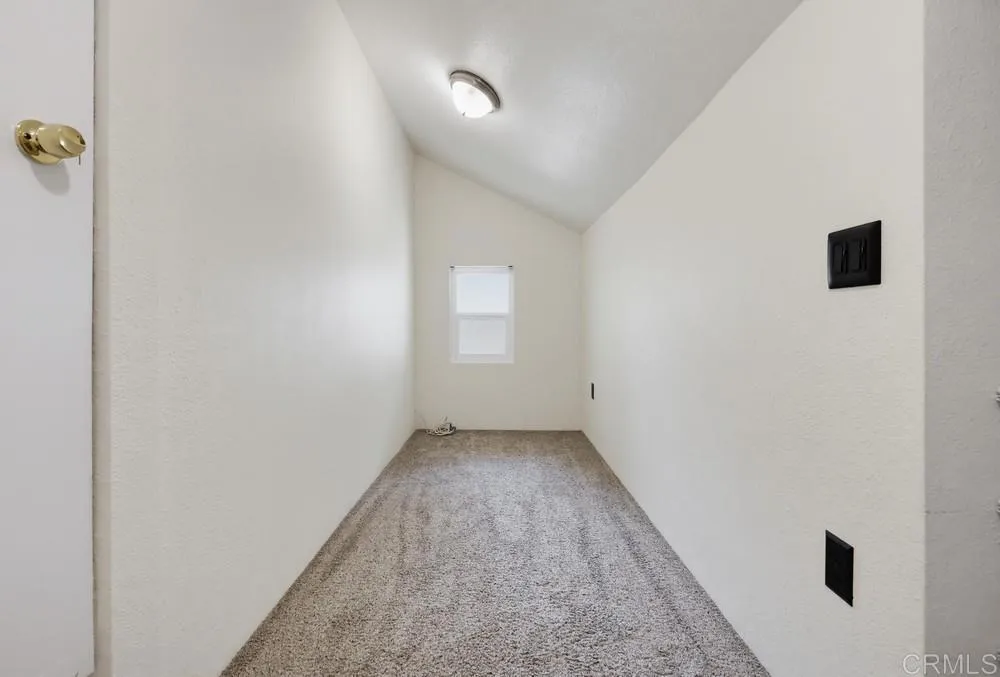 https://cdn.realtyfeed.com/cdn/127/307064709/ee4df86c9a9a8ae21d07e9836d97e545.webp