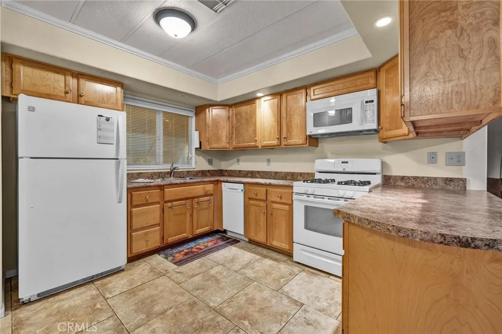 https://cdn.realtyfeed.com/cdn/127/307064785/a1e9e2f363e8e10ee069d5c14e553cb8.webp