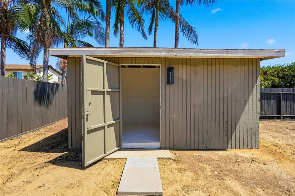 https://cdn.realtyfeed.com/cdn/127/307064800/288ff3c7f2263a9d31946eefd90d40de.webp