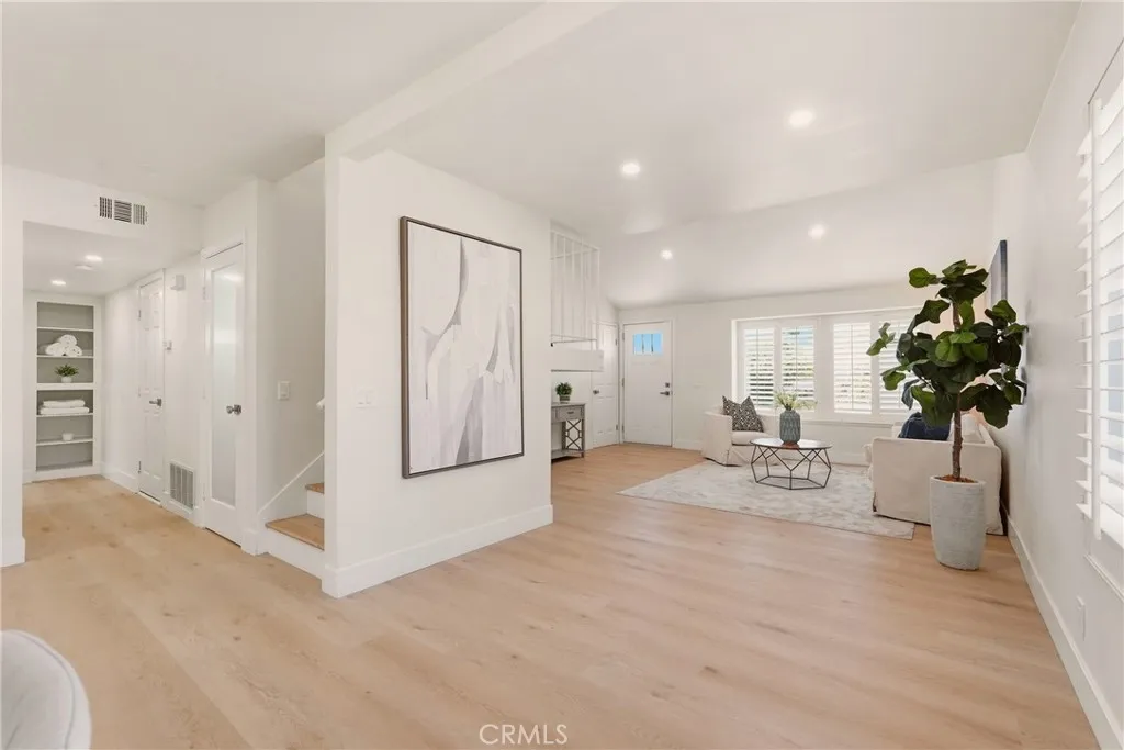 https://cdn.realtyfeed.com/cdn/127/307064800/634c9dca1a4fdc088d7b1655745b32c5.webp