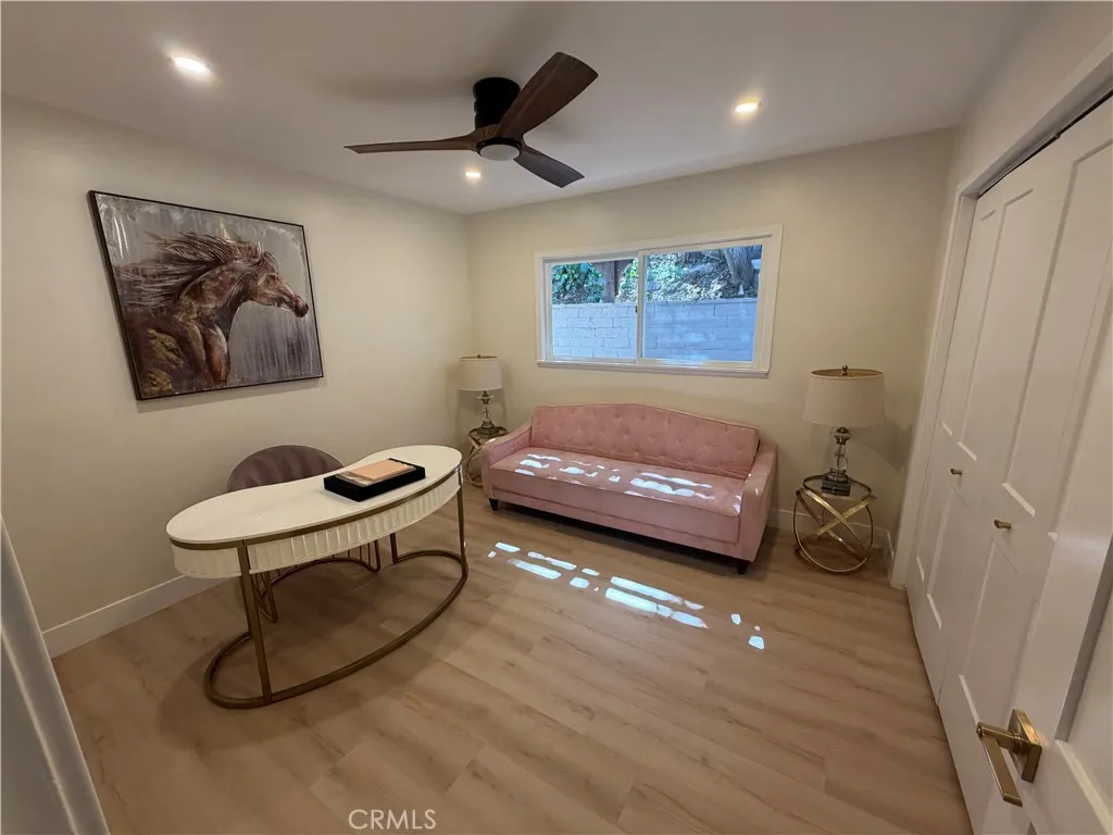 Sherman Oaks, CA 91423