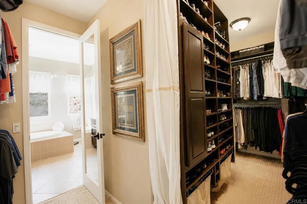 https://cdn.realtyfeed.com/cdn/127/307064826/4e996f0fed3ab4f1cbdb75fc954bbb1b.webp