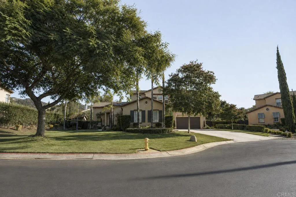 https://cdn.realtyfeed.com/cdn/127/307064826/ac82d49c6abfa865def235bd99fa7942.webp