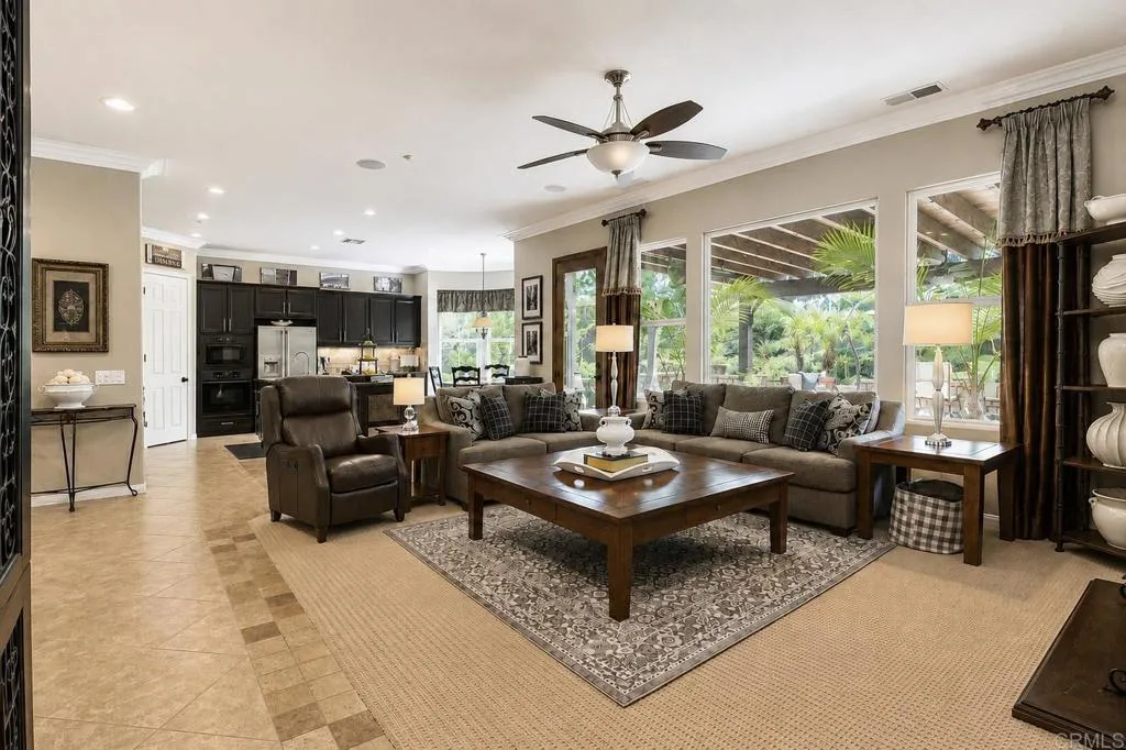 https://cdn.realtyfeed.com/cdn/127/307064826/e599e8f25123bcf816f43f1612f50975.webp