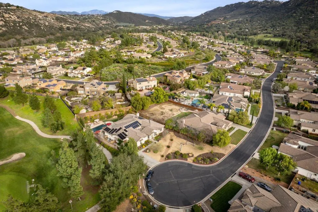 https://cdn.realtyfeed.com/cdn/127/307064826/ee0556235e3432c482fcf2614eed7a5a.webp