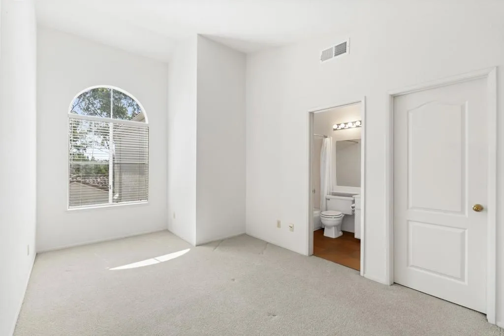 https://cdn.realtyfeed.com/cdn/127/307064830/3e74fba345edbfc17ad0fe7f2bc07c78.webp