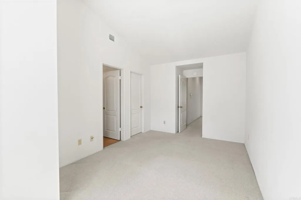 https://cdn.realtyfeed.com/cdn/127/307064830/46dbb20a2b4a7e019a7591c00eba6821.webp