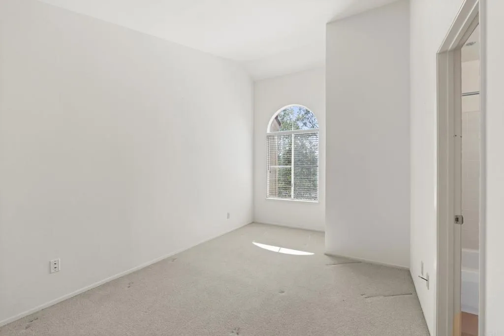https://cdn.realtyfeed.com/cdn/127/307064830/5eaacf83ca94626d12ccc44bd93e913c.webp