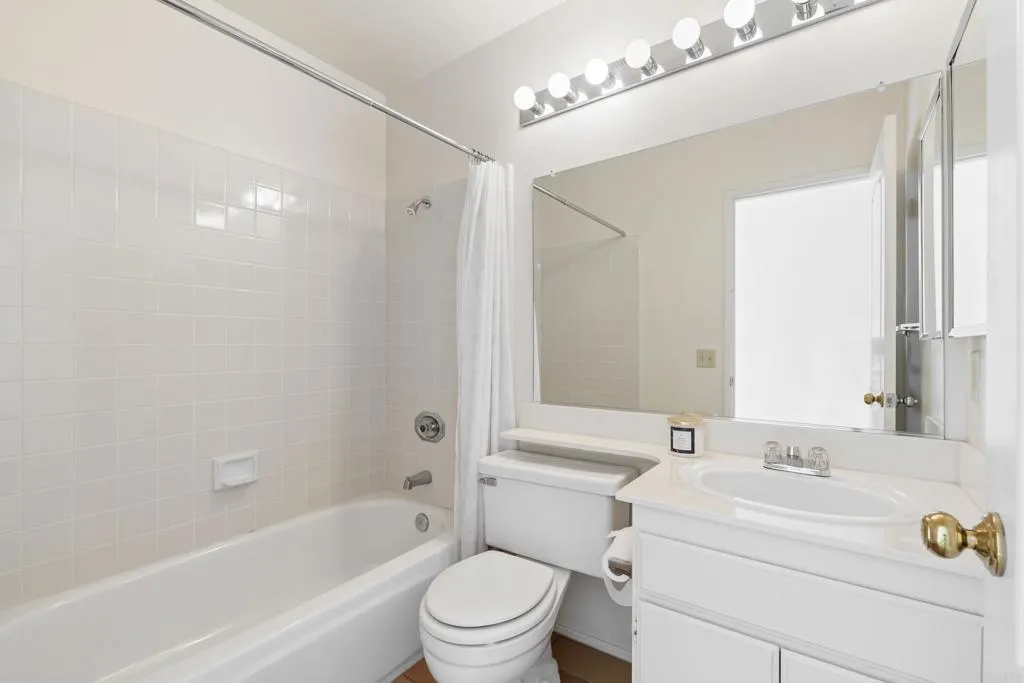 https://cdn.realtyfeed.com/cdn/127/307064830/8a82b703ff638febd99f779311285ef7.webp