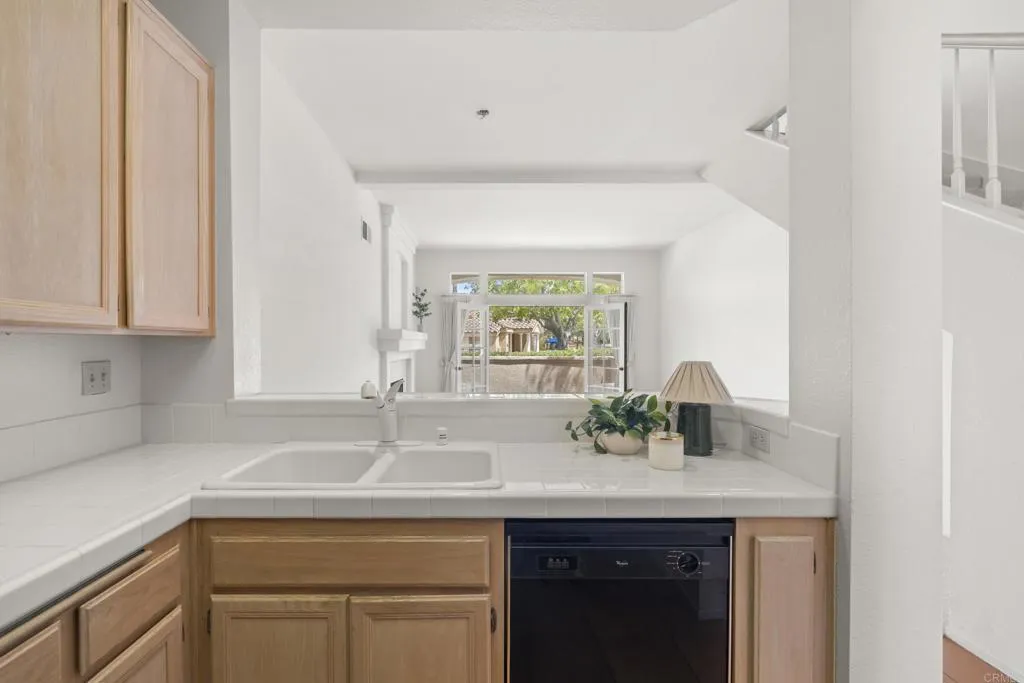 https://cdn.realtyfeed.com/cdn/127/307064830/94e84d849fc0fb018cdc91a1cb1422ff.webp