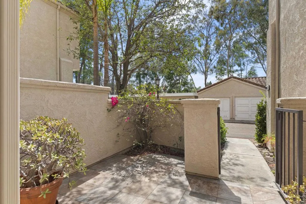 11306 Portobelo Drive Unit 5, San Diego, CA 92124 - Photo 5 of 54, San Diego, CA