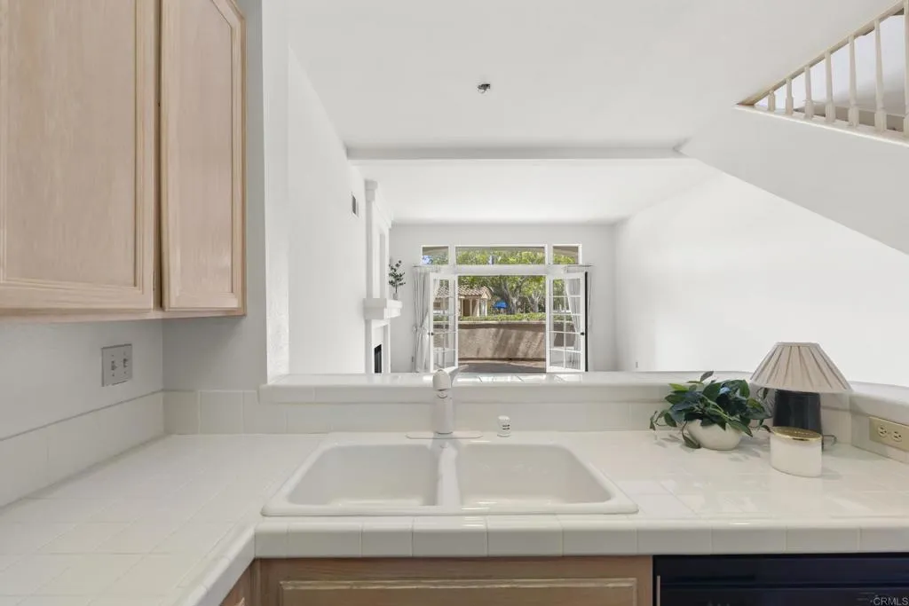 https://cdn.realtyfeed.com/cdn/127/307064830/d5690b897bbf13c77c8c26dbfbac19a3.webp