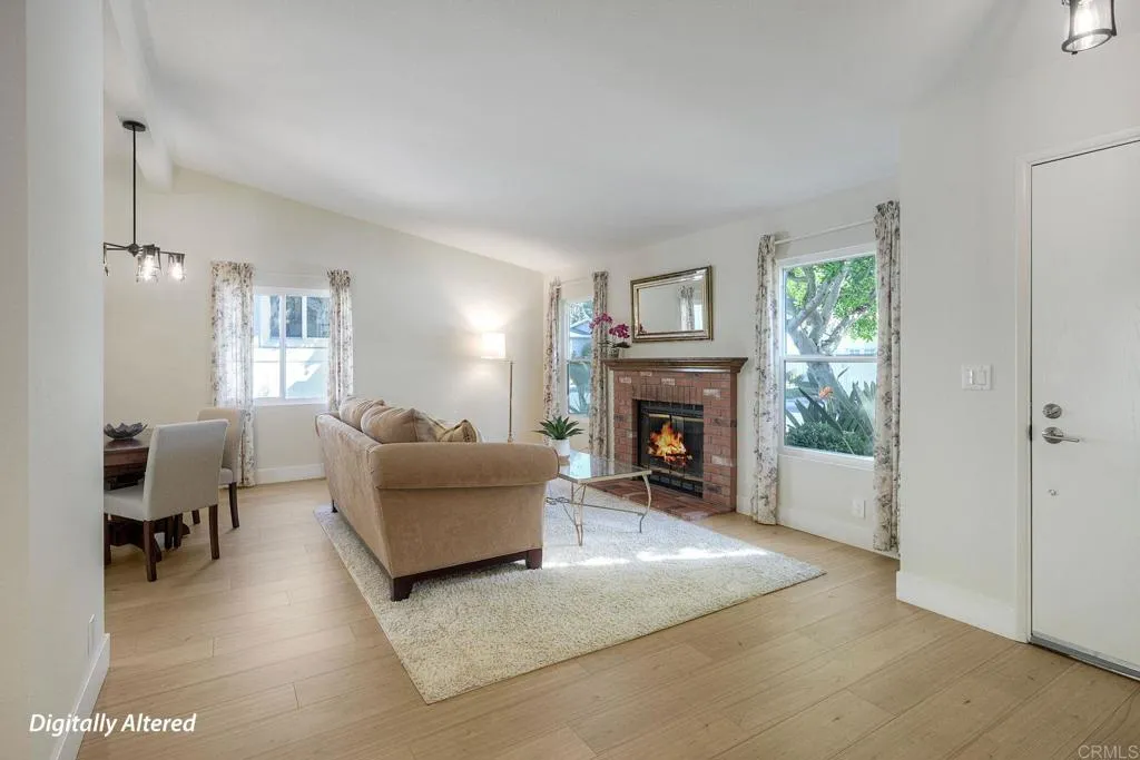 https://cdn.realtyfeed.com/cdn/127/307064836/681ffc0e86458fc00dcc55bb1a951c8f.webp
