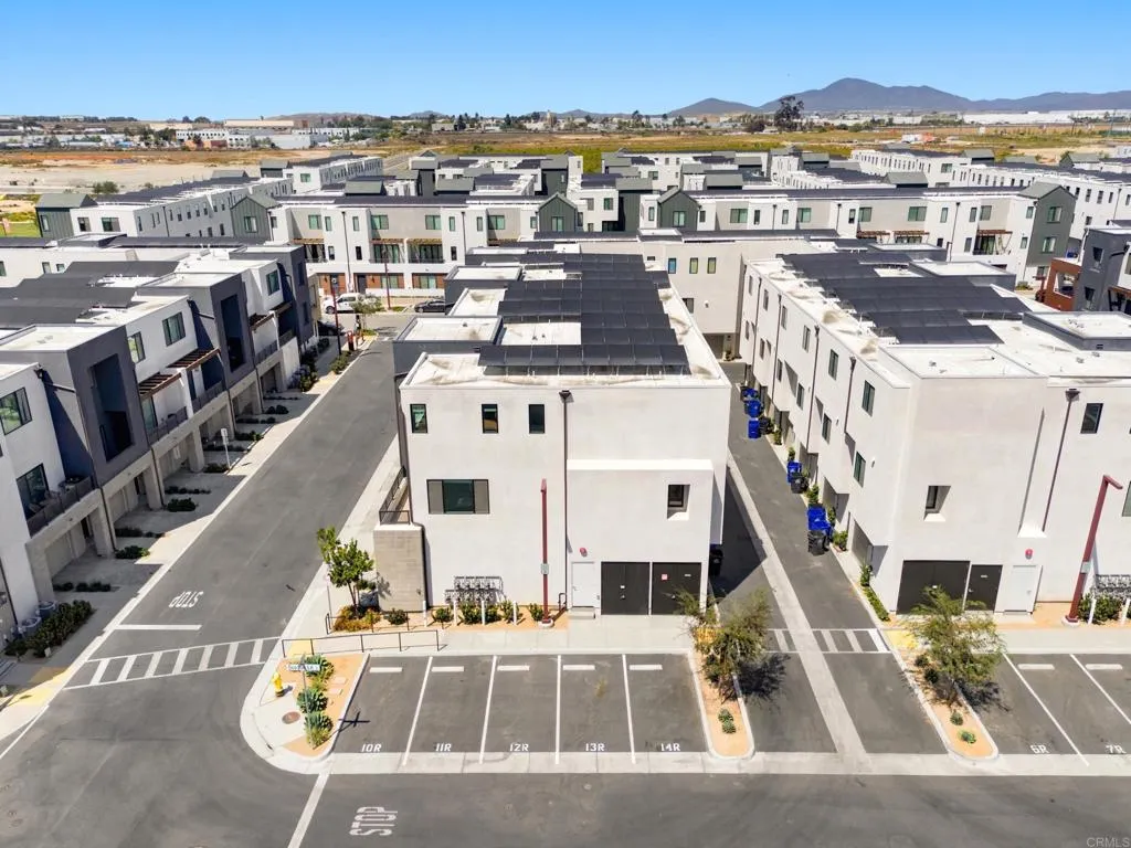 https://cdn.realtyfeed.com/cdn/127/307064944/24b79c2ea794543fffa2f39a92881f6d.webp