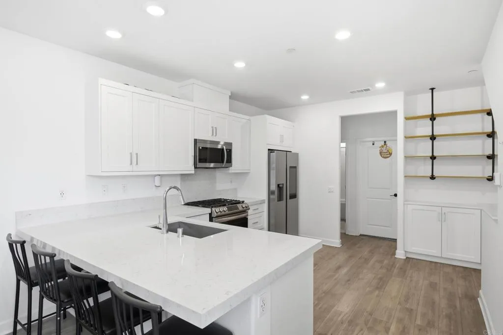 https://cdn.realtyfeed.com/cdn/127/307064944/33972e385820836540c6fad6e31b4001.webp
