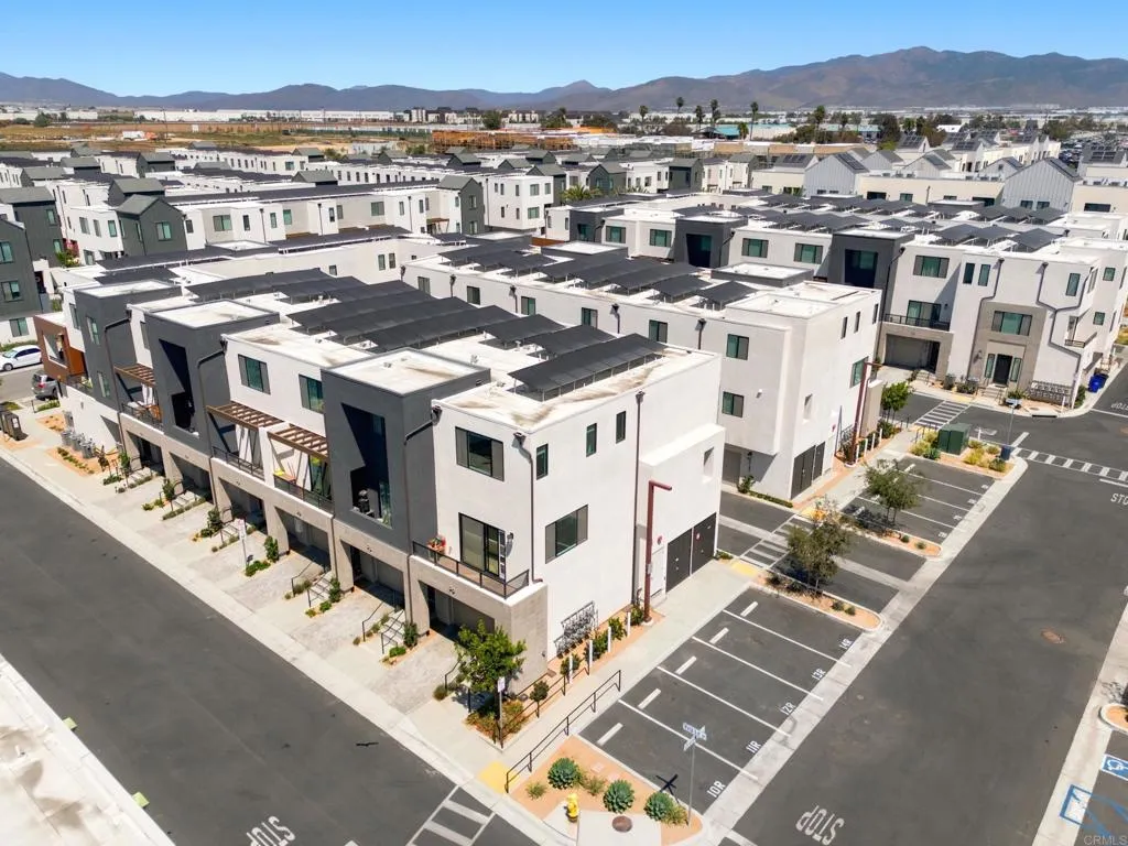 https://cdn.realtyfeed.com/cdn/127/307064944/b7c15ff51d2c3f0ca7e456c426848d04.webp