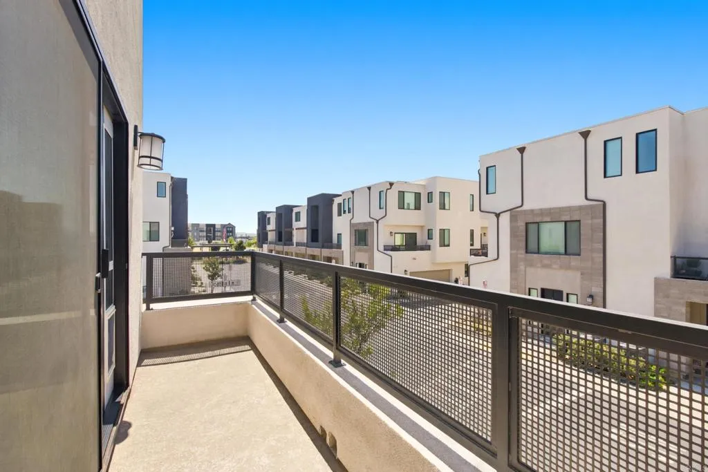 https://cdn.realtyfeed.com/cdn/127/307064944/f8daec9df6a68acdf0bc5e8161c02a90.webp
