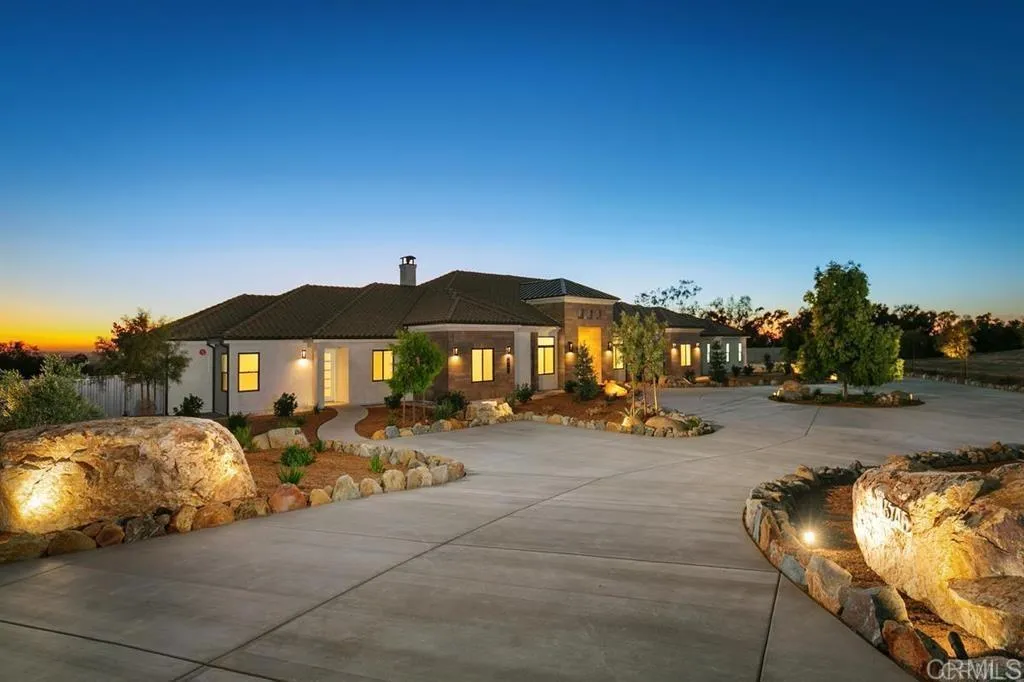 https://cdn.realtyfeed.com/cdn/127/307064952/7511307f685eab0e0be37c0a9f969991.webp