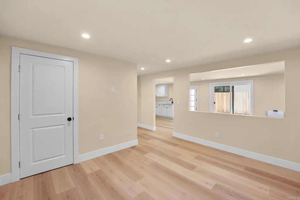 https://cdn.realtyfeed.com/cdn/127/307064985/365c96adda5f5baa9e9955c143276e1d.webp