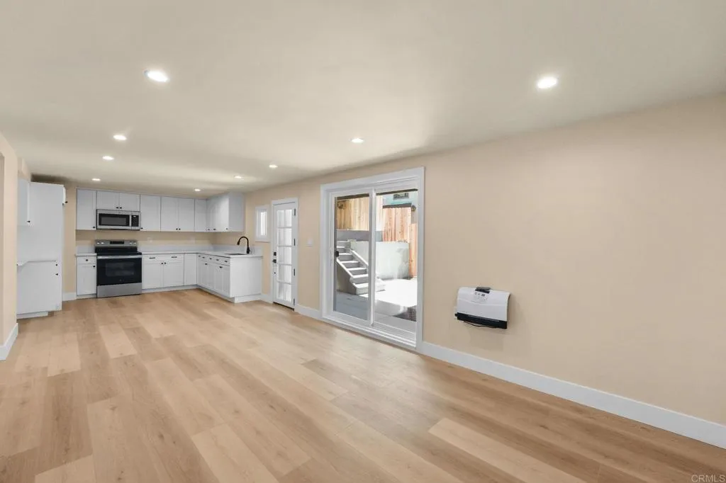 https://cdn.realtyfeed.com/cdn/127/307064985/c0bb194aa9de6b6a07b2d676b9101123.webp