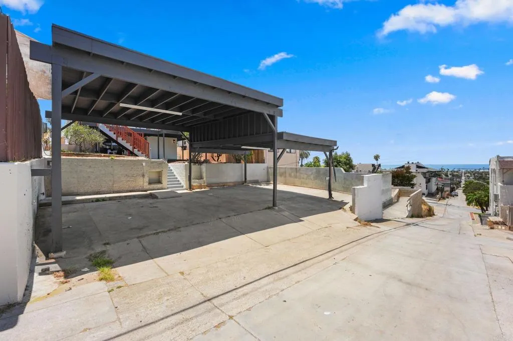 https://cdn.realtyfeed.com/cdn/127/307064985/c34715305b66160c36208660046271b1.webp