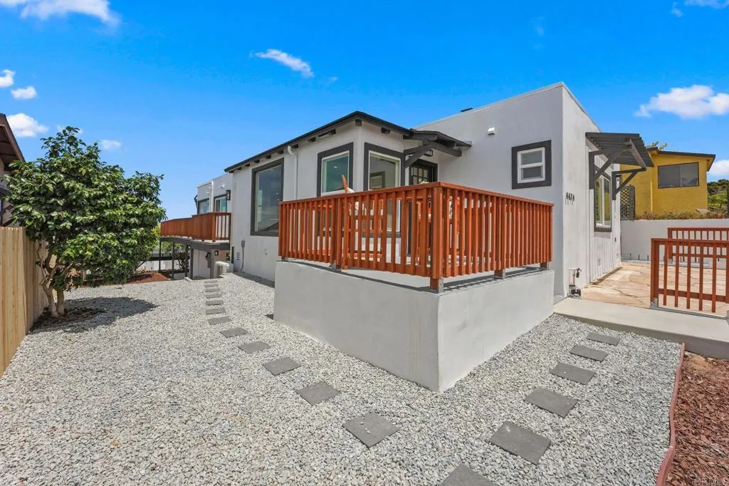 https://cdn.realtyfeed.com/cdn/127/307064985/f2db7bdefe8ddc0886c8435777485b1e.webp